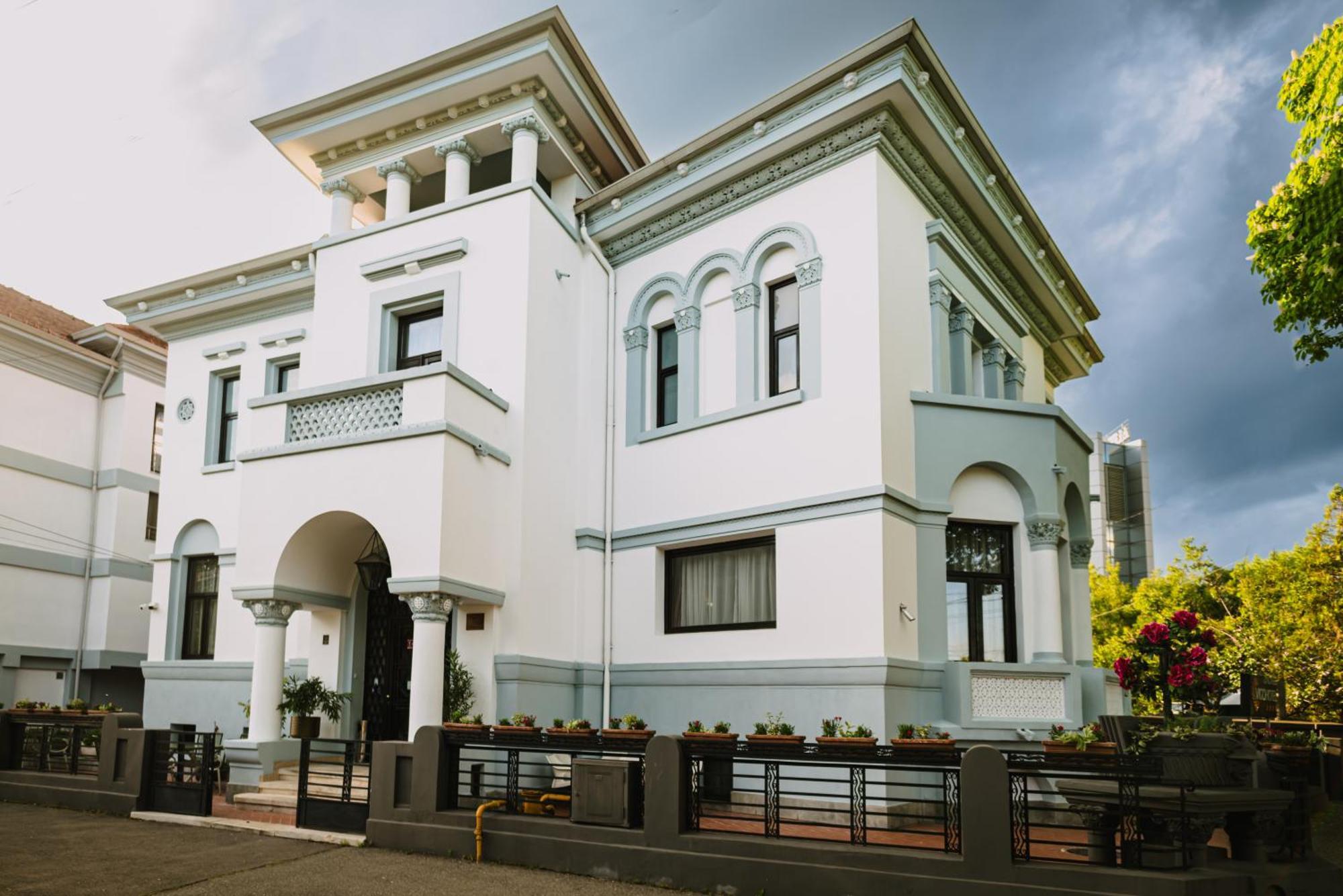 Vigo Hotel Плоещ Екстериор снимка