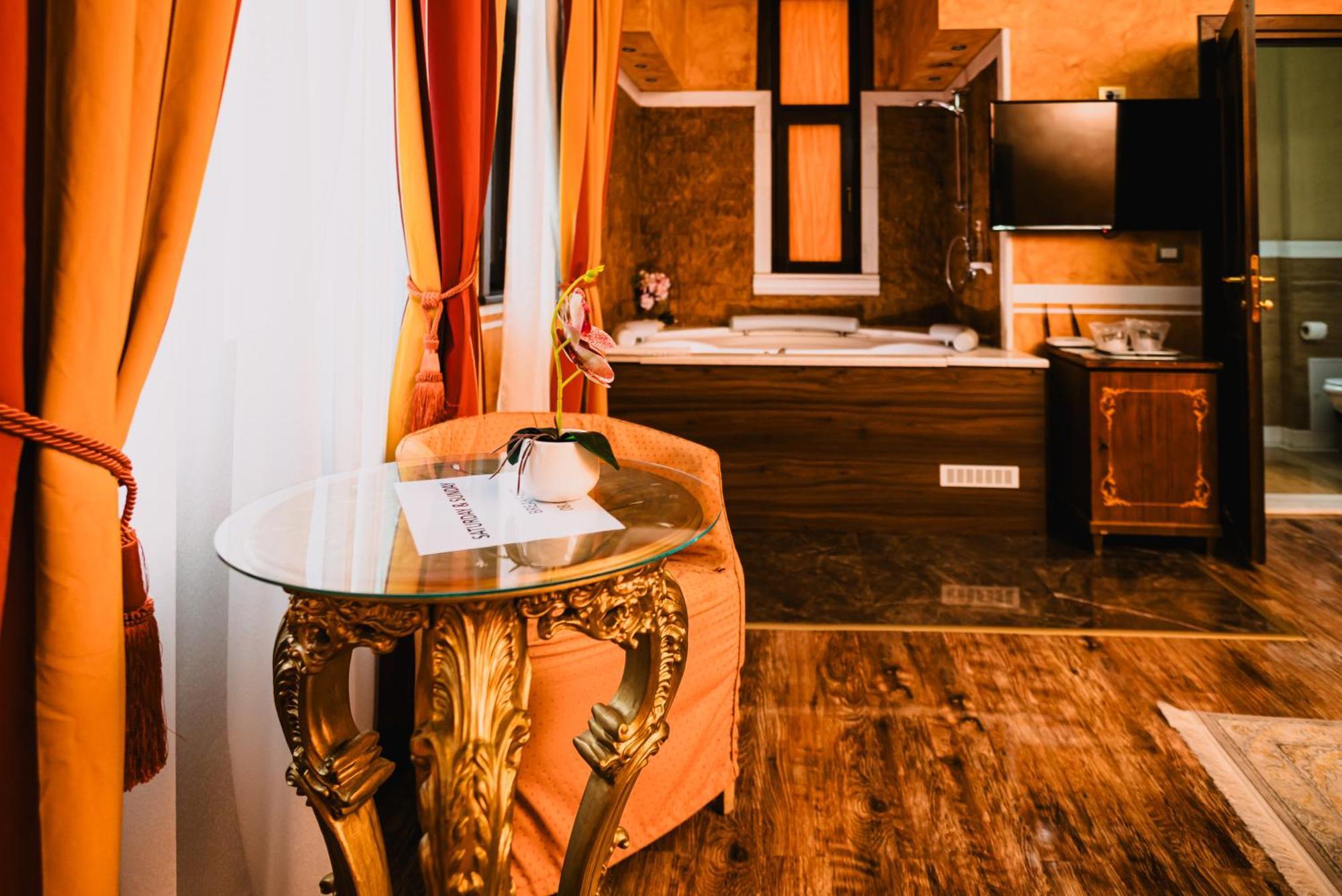 Vigo Hotel Плоещ Екстериор снимка